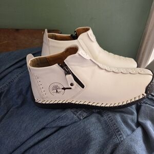 White Leather Ladies Shoes